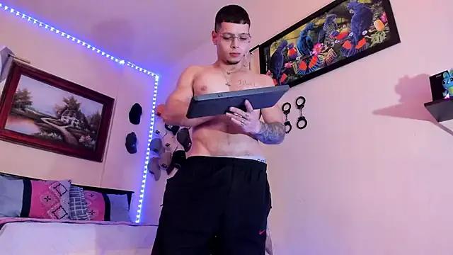 Matt_your_master_ on StripChat