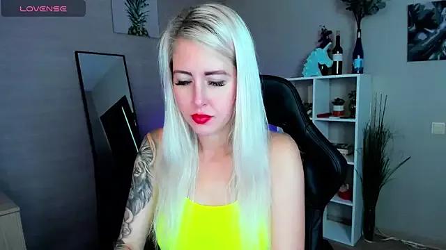Mermaid_N on StripChat 