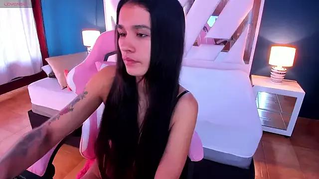 mia_kinky1 — I'll give a messy blow job