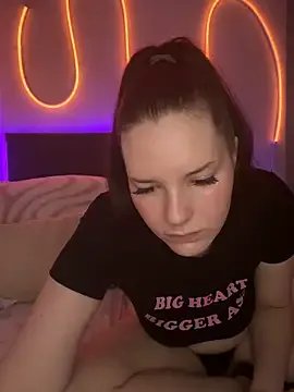 Mila-Jasmin on StripChat