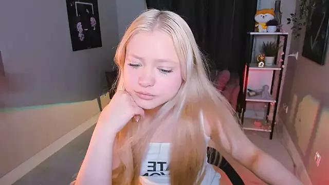Millie_Vanillies on StripChat 