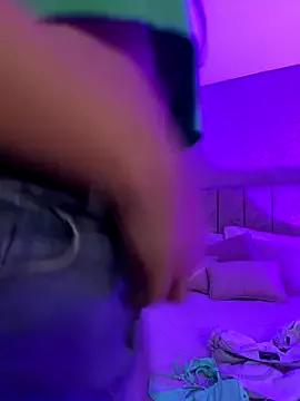 miss_elissa11 on StripChat 
