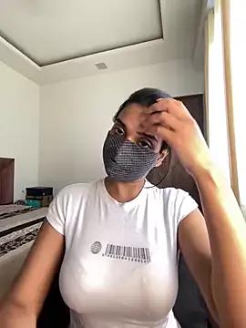 miss_lina on StripChat 