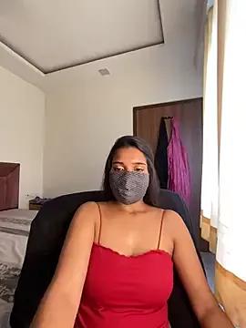miss_lina on StripChat 