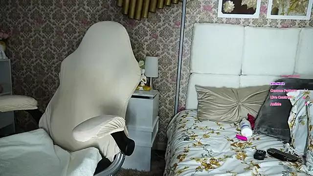 missjudi on StripChat