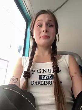 mmelicious on StripChat 