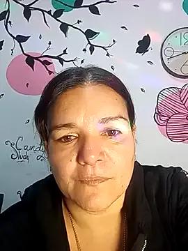 MomSex_ on StripChat 