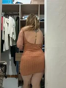 moniquerainx on StripChat