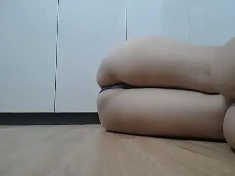 Nanaly_Sweet on StripChat 