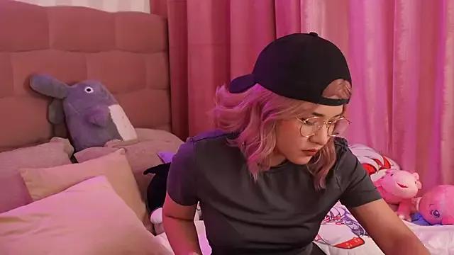 NataliaNovak on StripChat 