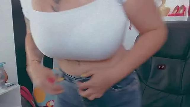 natalygolden69 on StripChat 