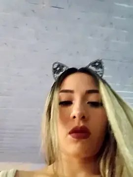 Natasanz on StripChat