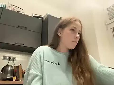 Nicole_Wallker — jumping