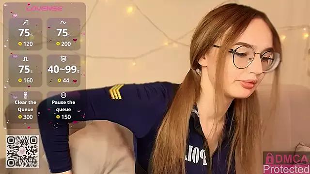 NikkiOak on StripChat