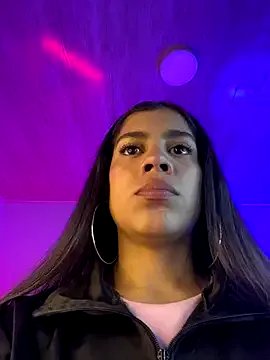 NINA_18_YEARS on StripChat