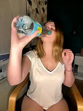 Nina_blain on StripChat 