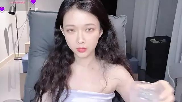 NiNi-baby520 on StripChat 