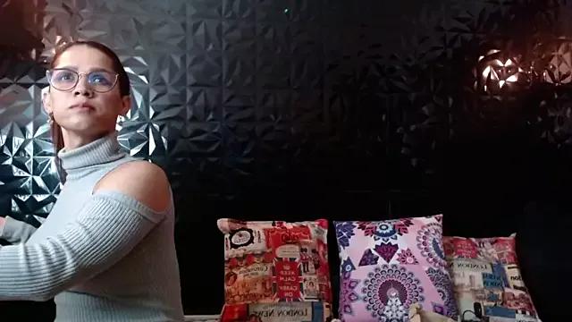 PINK__LOLA1 on StripChat 