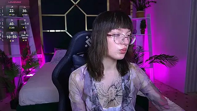 Pixie_Peachh on StripChat 