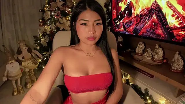 Pocahontascute_33 on StripChat