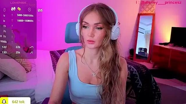 PrincessVS on StripChat
