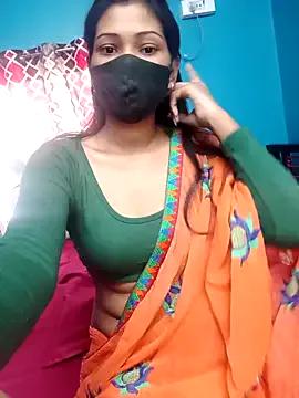 Priya_04 on StripChat