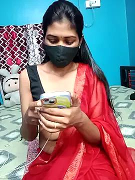 Priya_04 on StripChat