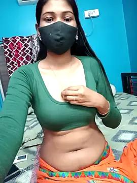 Priya_04 on StripChat