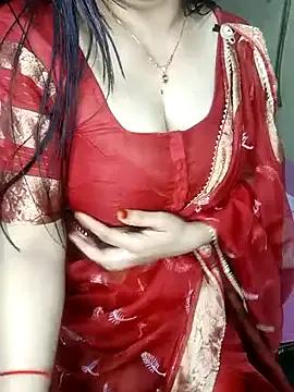 PRIYA_22 on StripChat