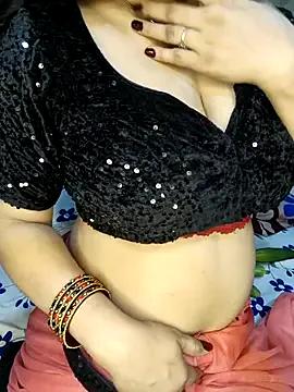 PRIYA_22 on StripChat