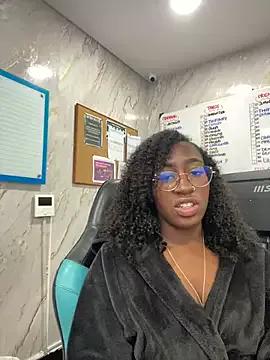 Qeen_blackk on StripChat 