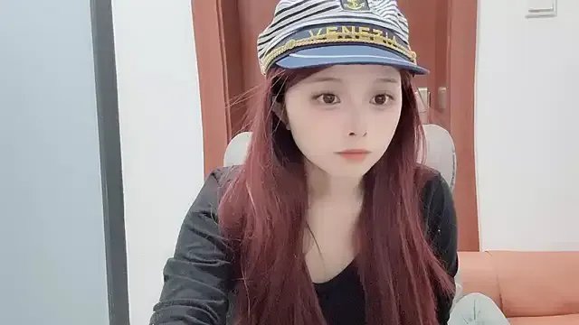 QQ88-99 on StripChat 