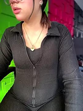 Queen__Love on StripChat
