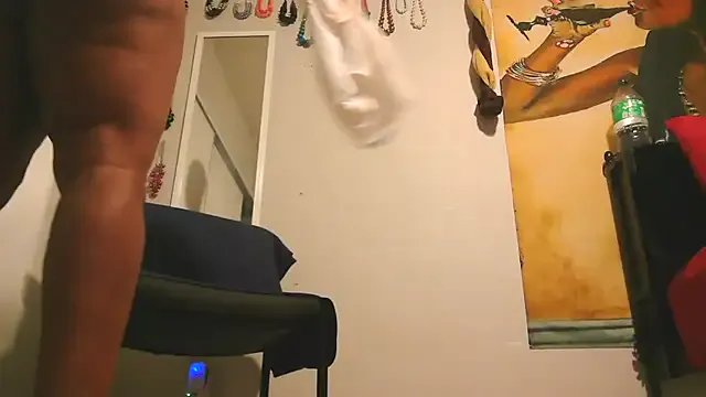 Queenanitadix on StripChat