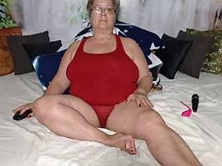 QueenPammy1 on StripChat 