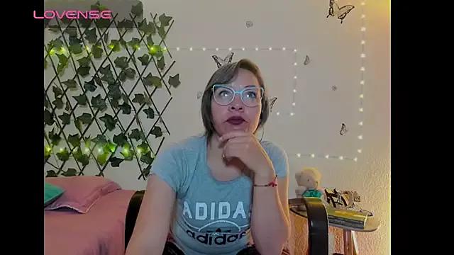 rebecca09_sexy on StripChat 