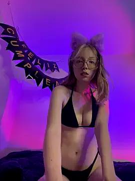 ReenKitty on StripChat 