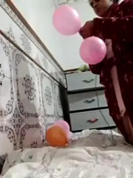 Saakoora on StripChat