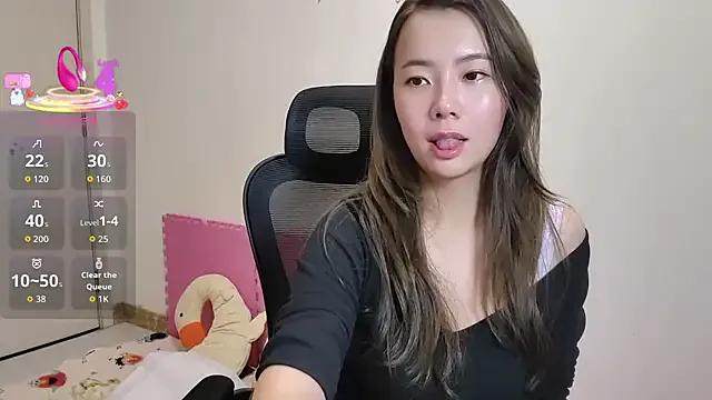 sallycui on StripChat