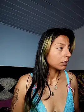 SamathaMay on StripChat 