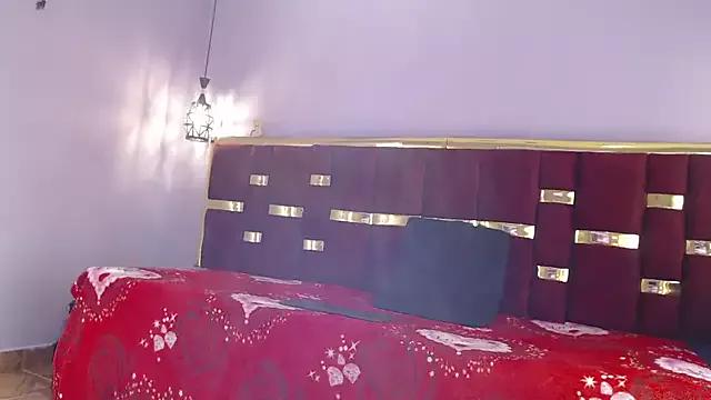 Sammy_fox23 on StripChat 