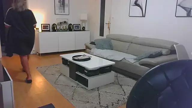 sarametisse26 on StripChat 