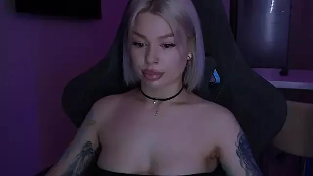 Sasha_Mason on StripChat 