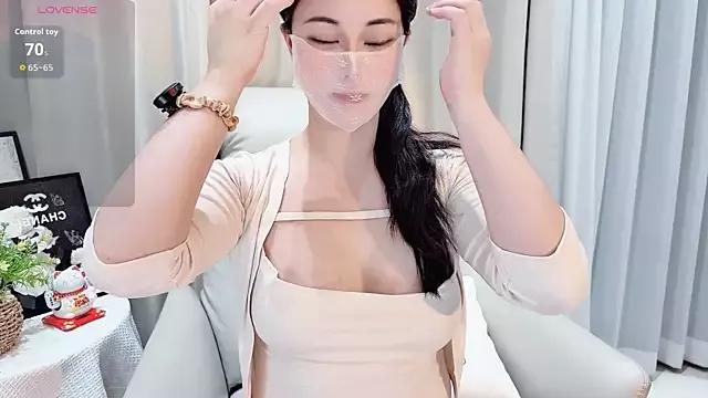shishi_baby on StripChat