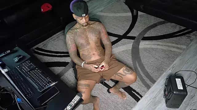 SLANGONDEMHOES — BIG DILDO