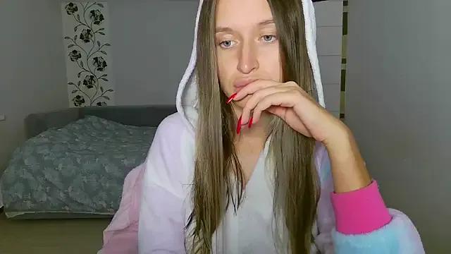 Submissive_love — jugar con dildo