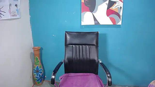 Sunny_rayz_ on StripChat 