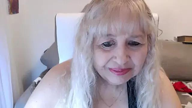 SusiLifeXXX on StripChat 