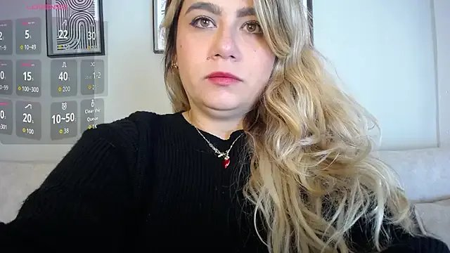 Sweet_Bella_Valery on StripChat