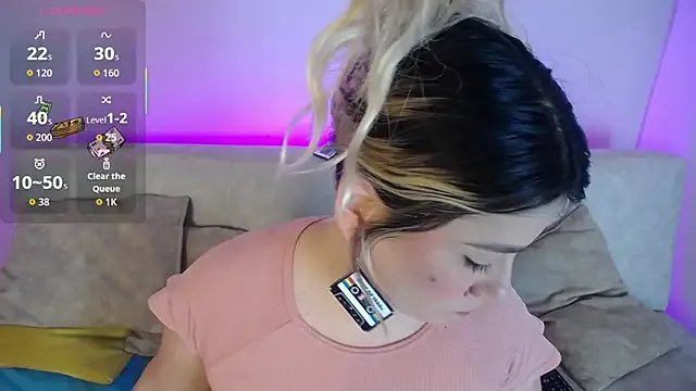 Sweet_Bella_Valery on StripChat